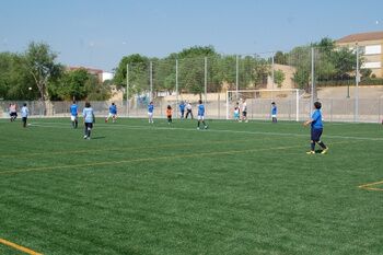 LAS OBRAS PARA LA INSTALACIÓN DE CÉSPED ARTIFICIAL EN EL CAMPO DE FÚTBOL DE OROMANA SE INICIARÁN ANTES DE FINAL DE AÑO