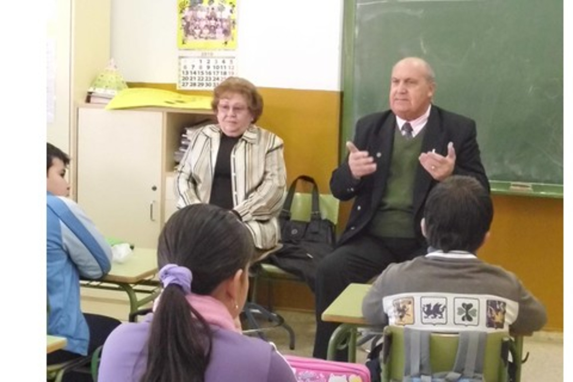 LOS ABUELOS DE ALCALÁ VAN AL COLE