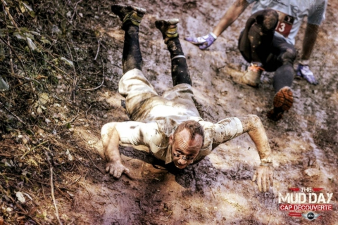 4.000 ATLETAS ESTÁN PREPARADOS PARA DIVERTIRSE EN  LA MUD DAY DE ESTE SÁBADO EN ALCALÁ DE GUADAÍRA