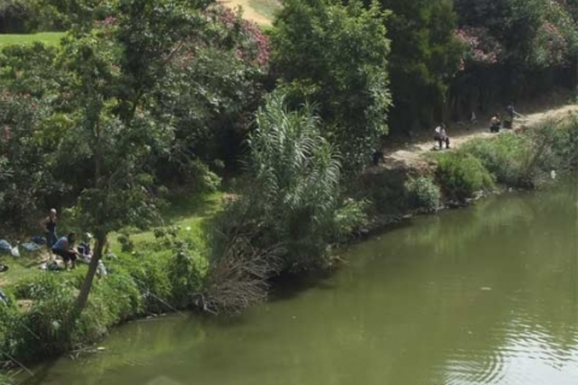 EL AYUNTAMIENTO DENUNCIA UN NUEVO VERTIDO AL RÍO GUADAÍRA