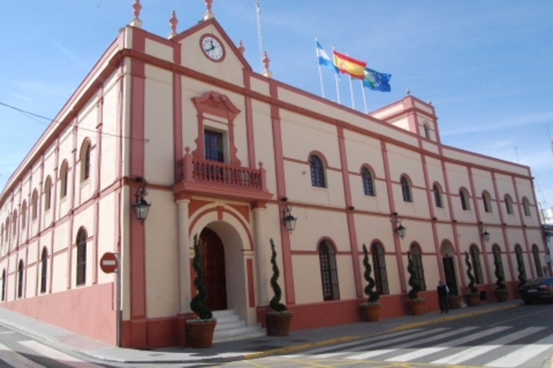 EL AYUNTAMIENTO LOGRA QUE LA JUSTICIA APLACE EL DESALOJO DE UNAS VIVIENDAS EN ALCALÁ DE GUADAÍRA