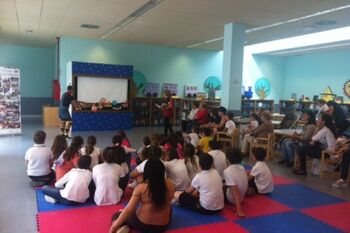 PARTICIPACIÓN ACTIVA DEL CONSEJO DE LA INFANCIA EN LOS ACTOS DE LA BIBLIOTECA CON MOTIVO DEL DÍA DEL LIBRO