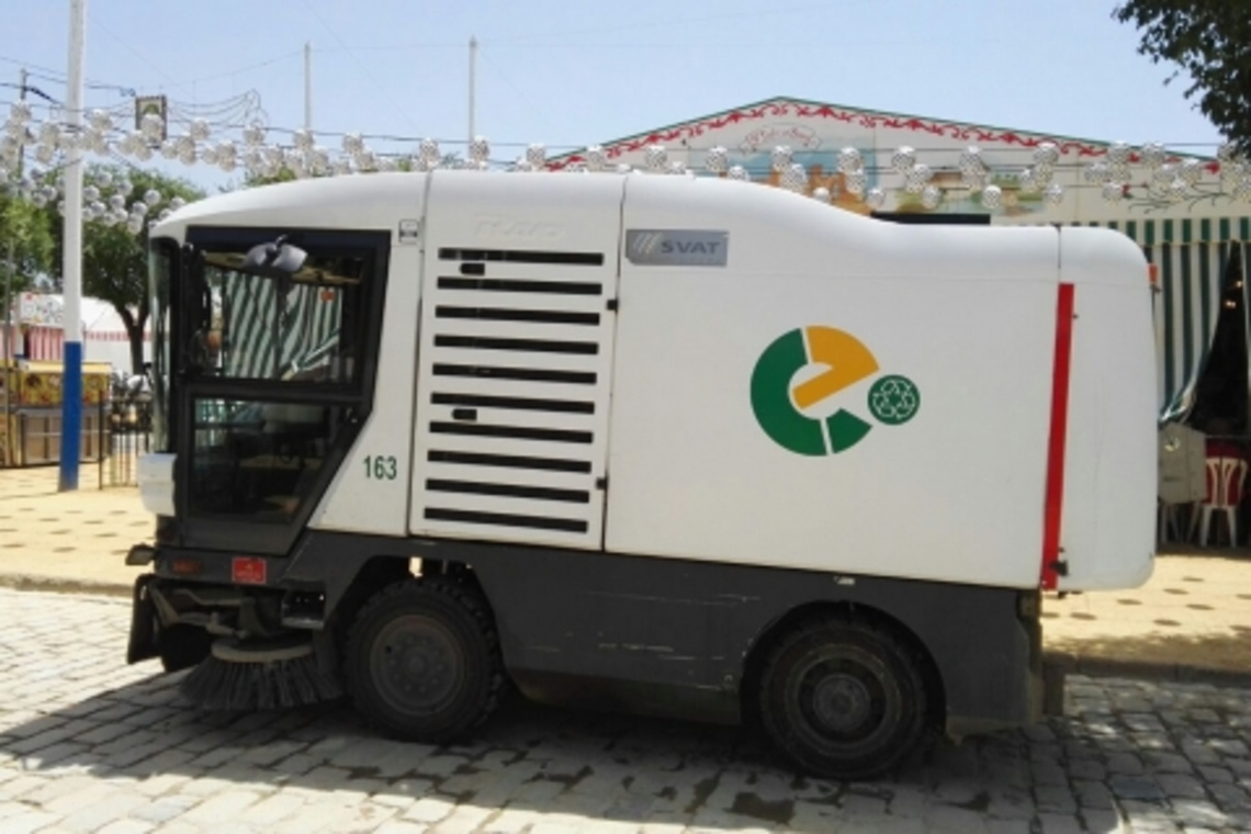 LA FERIA CUENTA CON UN AMPLIO DISPOSITIVO DE LIMPIEZA DURANTE SU CELEBRACIÓN Y A POSTERIORI