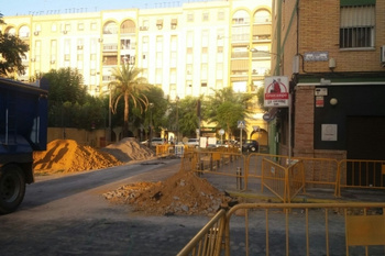 INICIADAS LAS OBRAS DE EMASESA EN LAS CALLES LOPE DE VEGA Y PROFESORA FRANCISCA LAGUNA