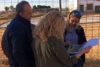 LA URBANIZACIÓN CASTILLO DE ALCALÁ CONTARÁ CON UNA NUEVA ZONA DE JUEGOS INFANTILES