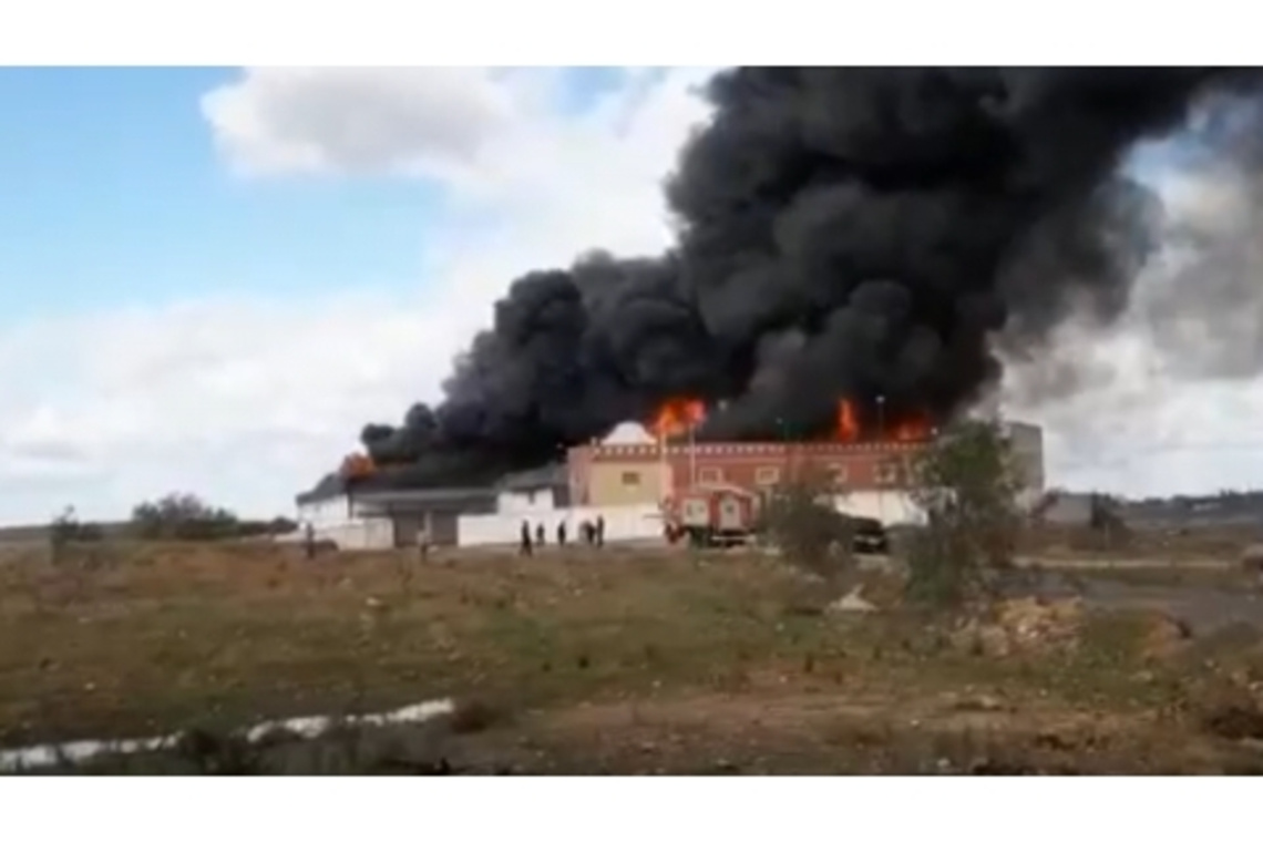 CONTROLADO EL INCENDIO DE LAS NAVES DE CUCHIPANDA