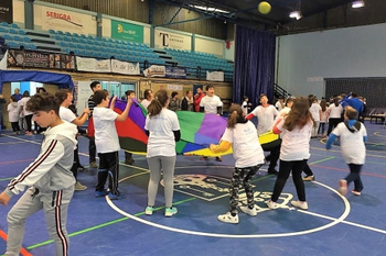 EL DERECHO A JUGAR Y LA SALUD CENTRAN UNA JORNADA LLENA DE ACTIVIDADES EN ALCALÁ