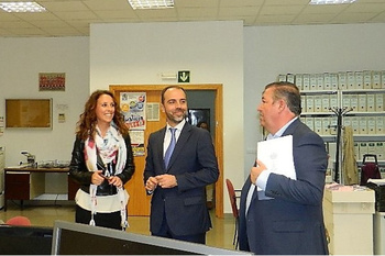 Javier Millán, delegado provincial de Justicia, visita los juzgados de Alcalá