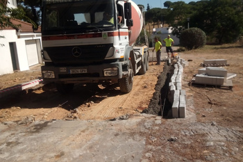 Repavimentación de la calle Pino Flandes, en Pinares de Oromana