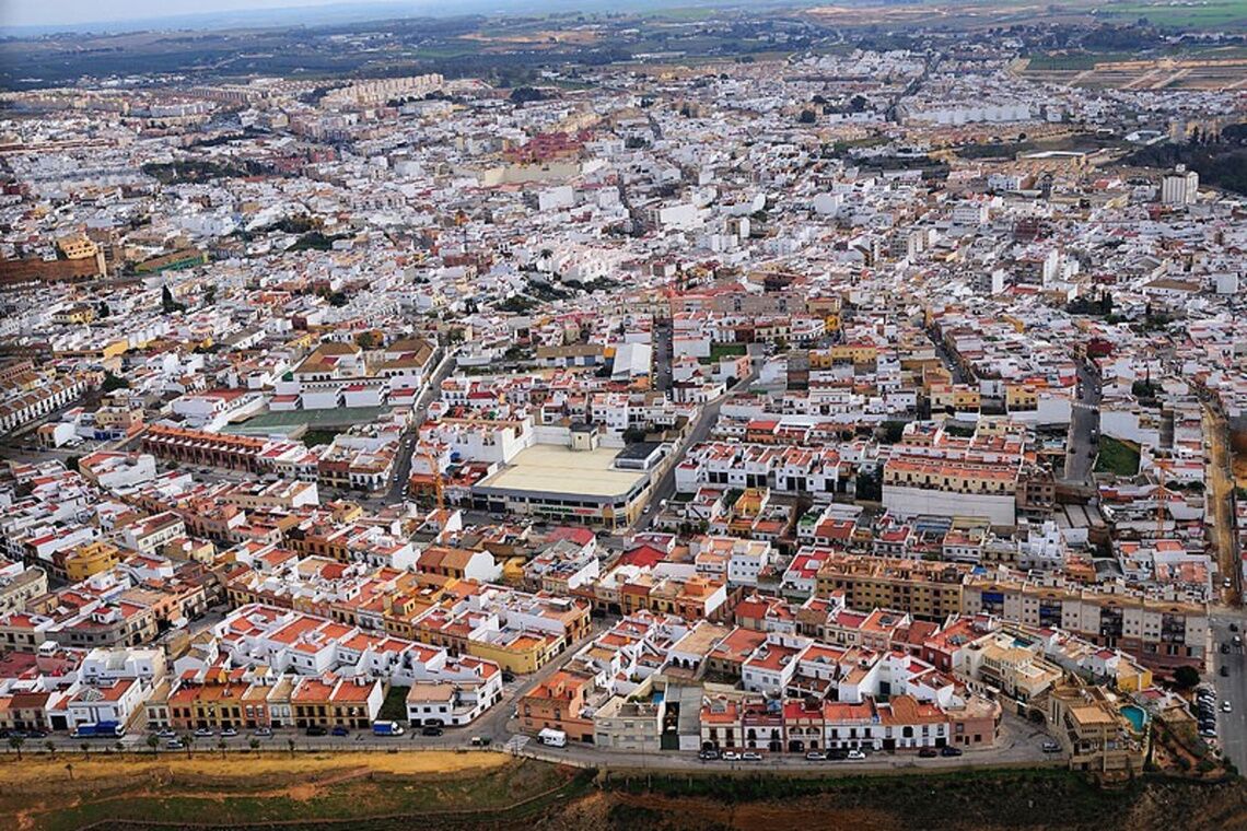 El Ayuntamiento de Alcalá  pondrá en marcha un plan de choque para mejorar la limpieza urbana y la gestión de residuos