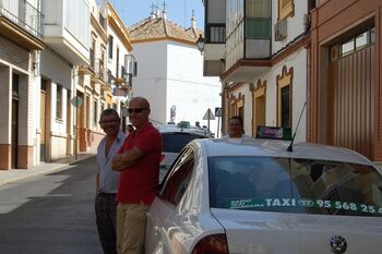 LA PARADA DE TAXI DE LA PLAZUELA SE TRASLADA PROVISIONALMENTE A LA CALLE GUTIÉRREZ DE ALBA