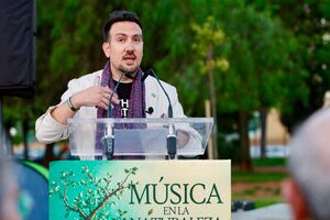 El Parque Hermanos Machado escenario del concierto Big Band Guadaíra dentro de la III edición de ‘Música en la Naturaleza’