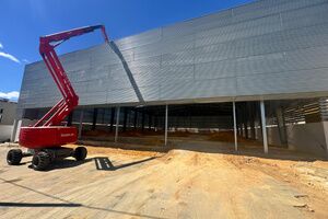 La nueva pista cubierta del Pablo VI avanza con una segunda fase que incluye la construcción de los vestuarios
